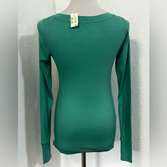 Aeropostale Green Long Sleeve Henley Top - Picture 3 of 4